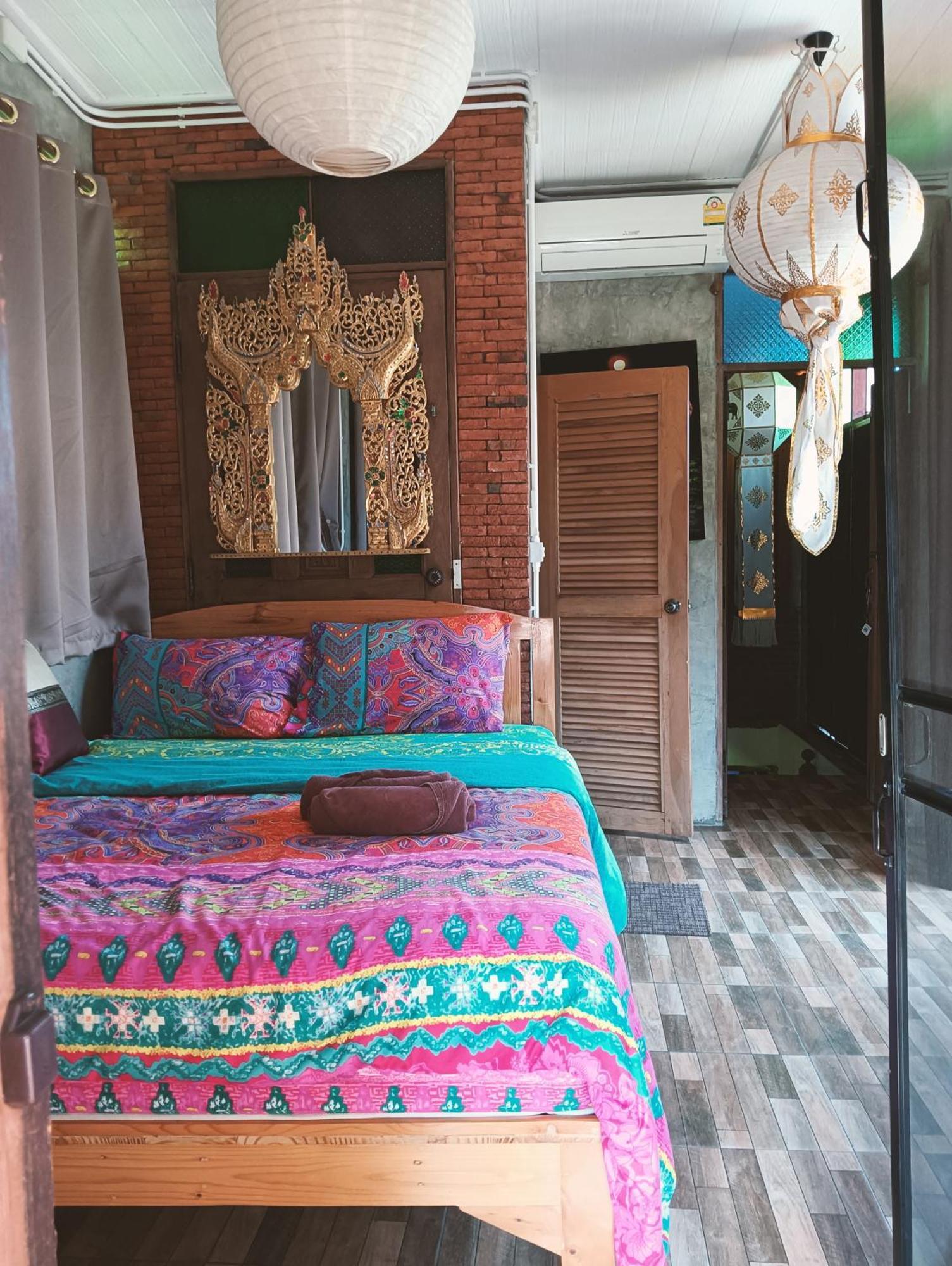 Huen Chiang Man Hostel (Adults Only) Τσιάνγκ Μάι Εξωτερικό φωτογραφία
