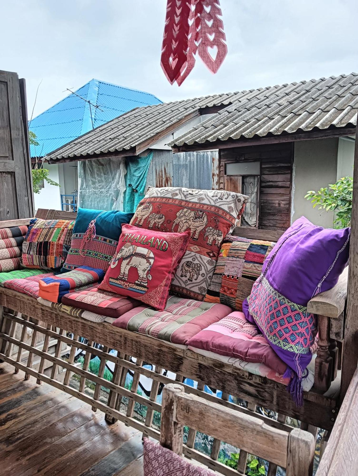 Huen Chiang Man Hostel (Adults Only) Τσιάνγκ Μάι Εξωτερικό φωτογραφία