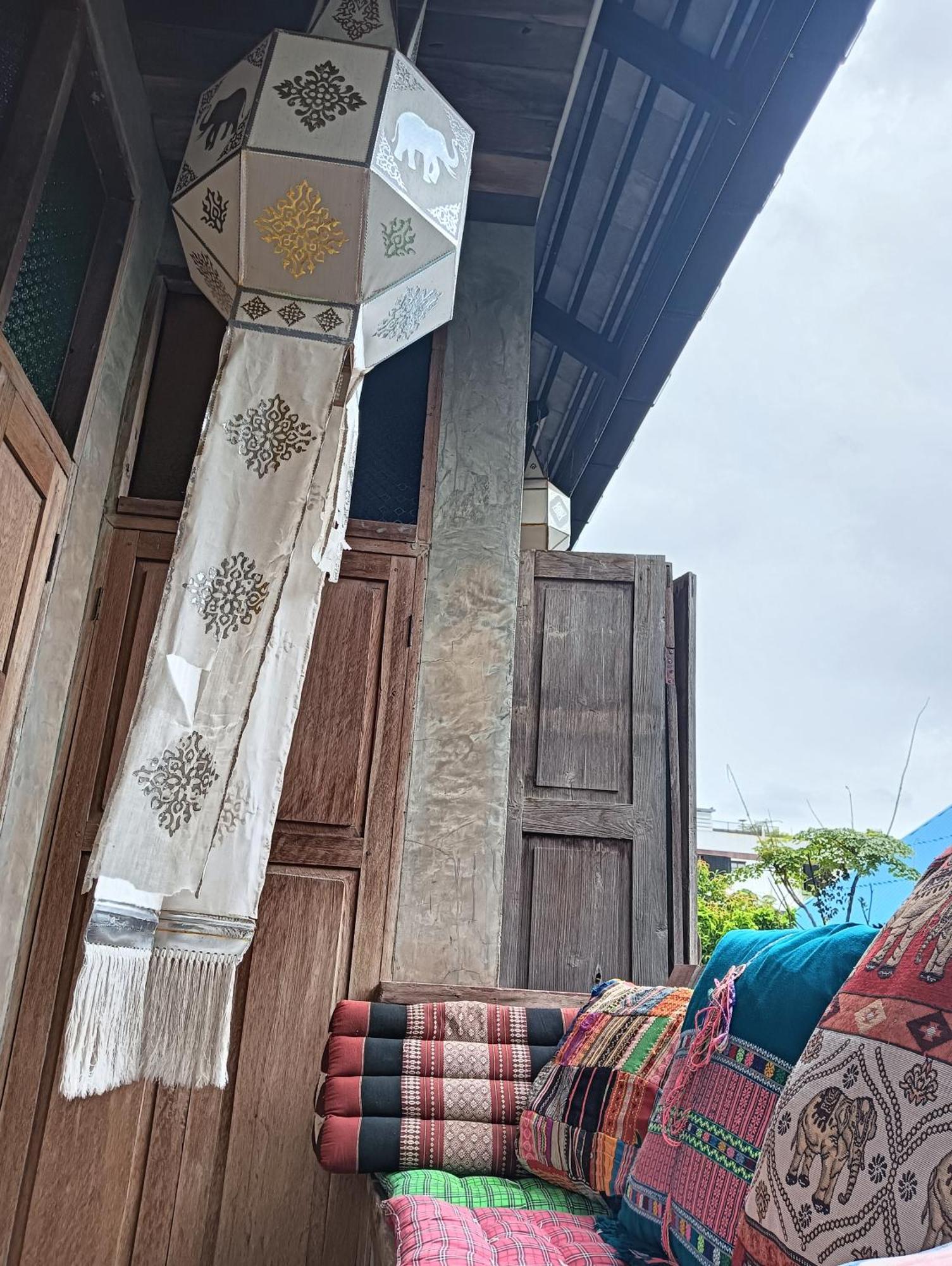 Huen Chiang Man Hostel (Adults Only) Τσιάνγκ Μάι Εξωτερικό φωτογραφία