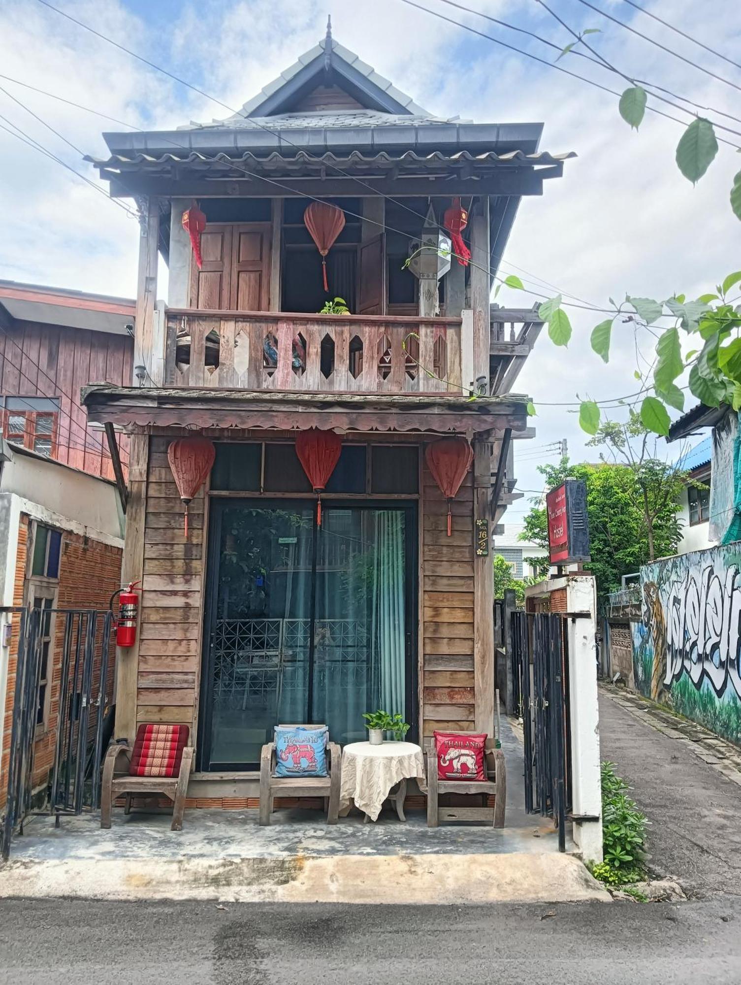 Huen Chiang Man Hostel (Adults Only) Τσιάνγκ Μάι Εξωτερικό φωτογραφία
