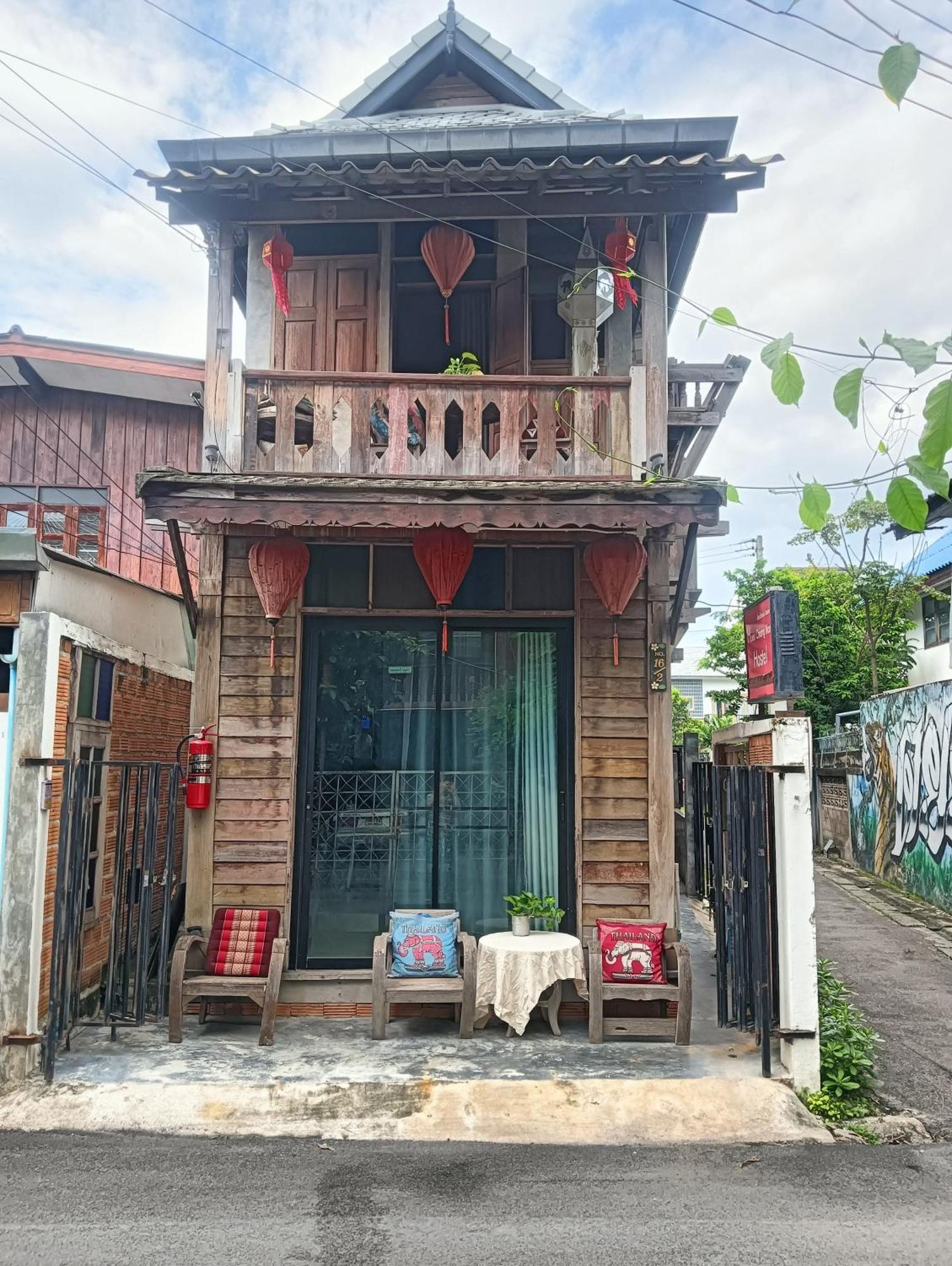 Huen Chiang Man Hostel (Adults Only) Τσιάνγκ Μάι Εξωτερικό φωτογραφία